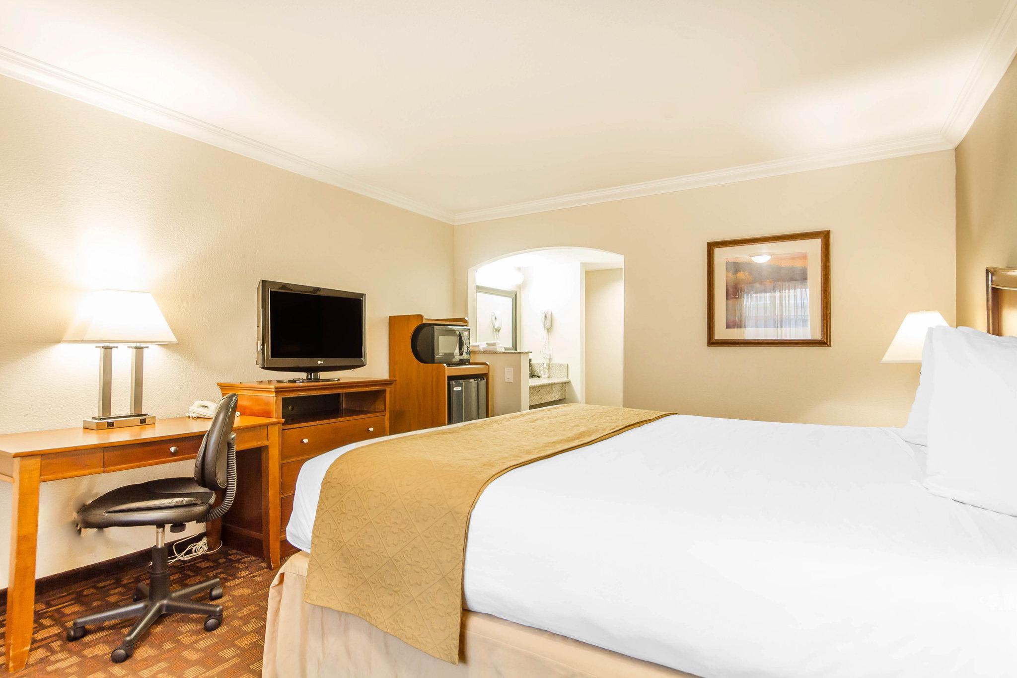 Quality Inn Sacramento Convention Center Bagian luar foto