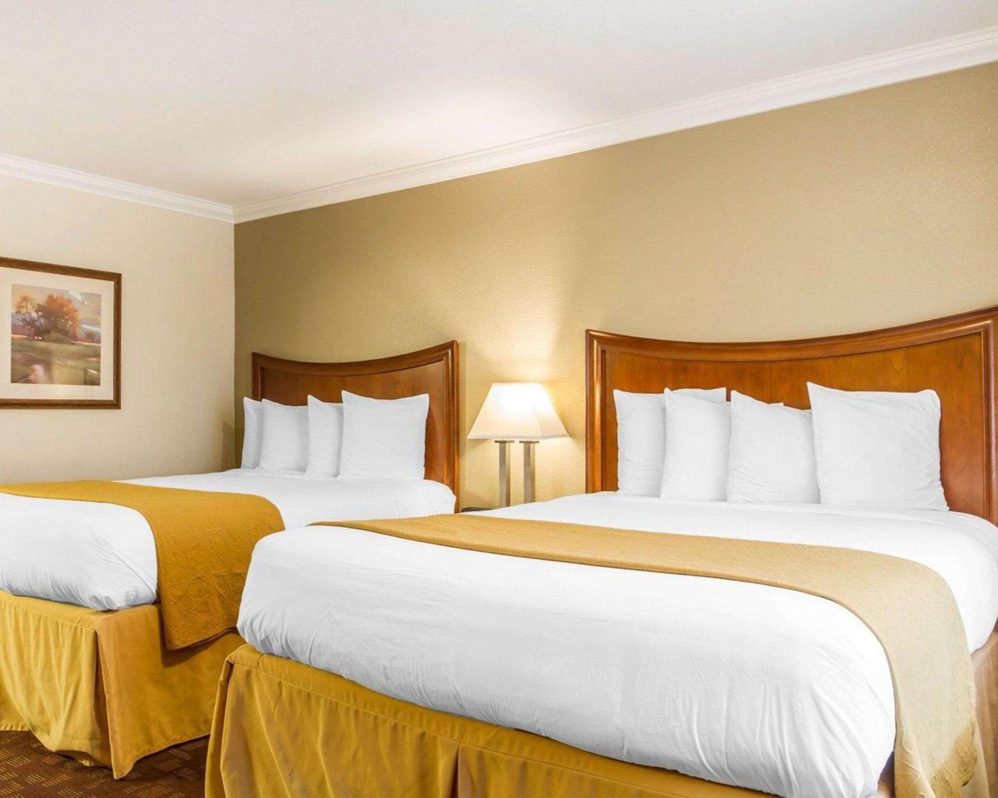 Quality Inn Sacramento Convention Center Bagian luar foto