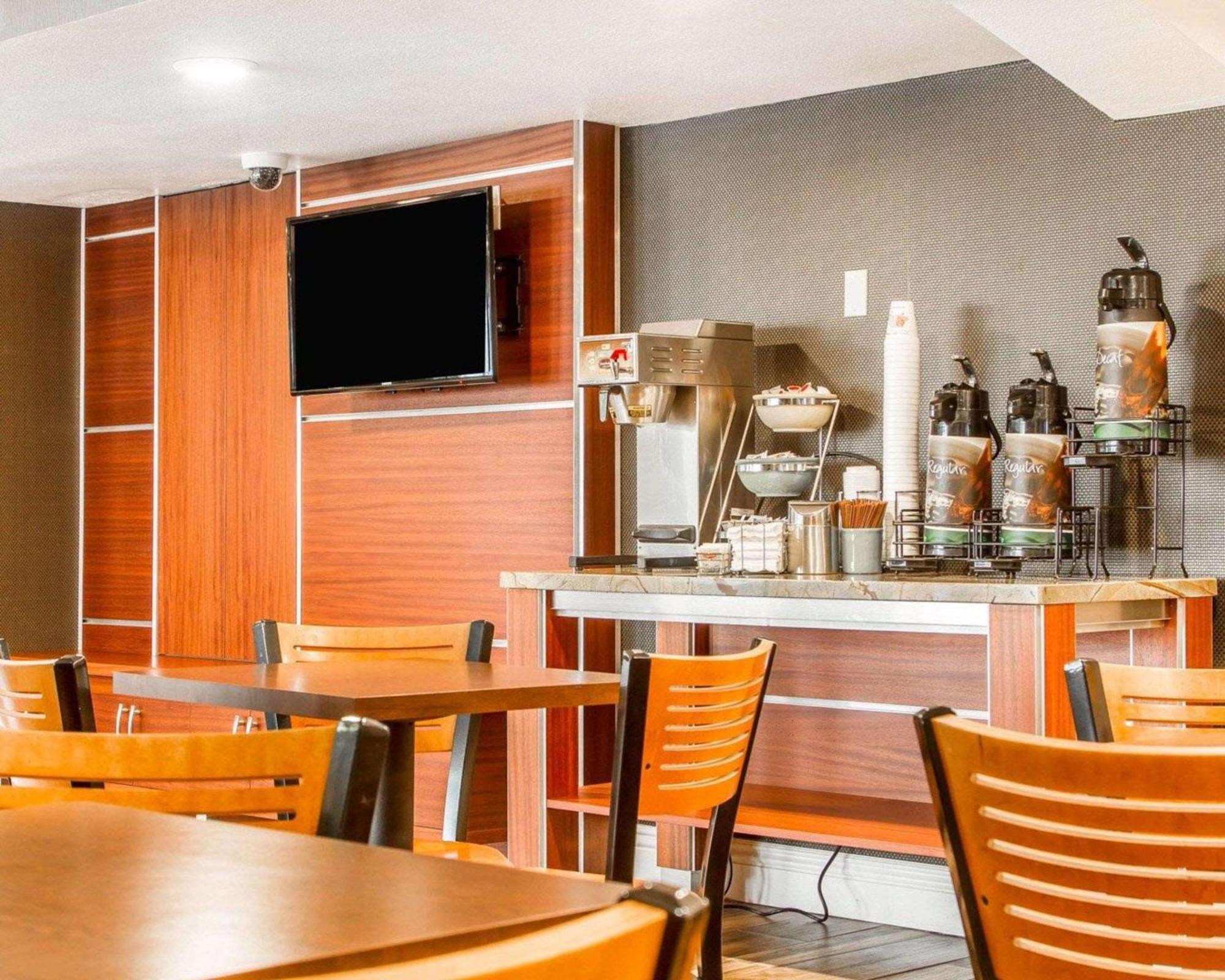 Quality Inn Sacramento Convention Center Bagian luar foto