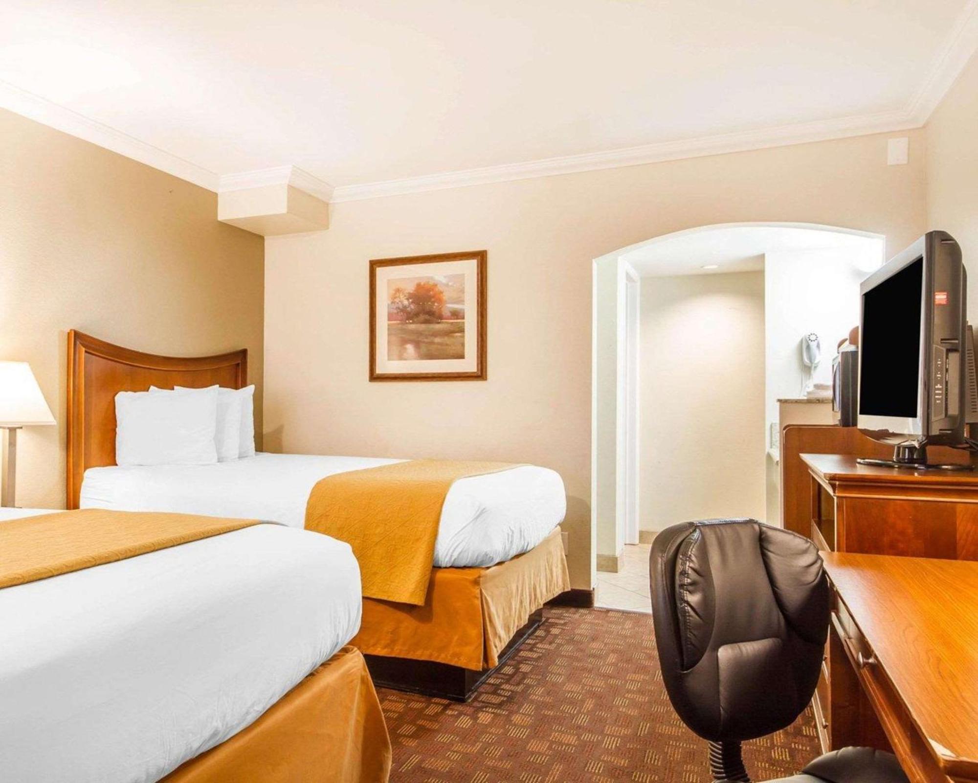 Quality Inn Sacramento Convention Center Bagian luar foto