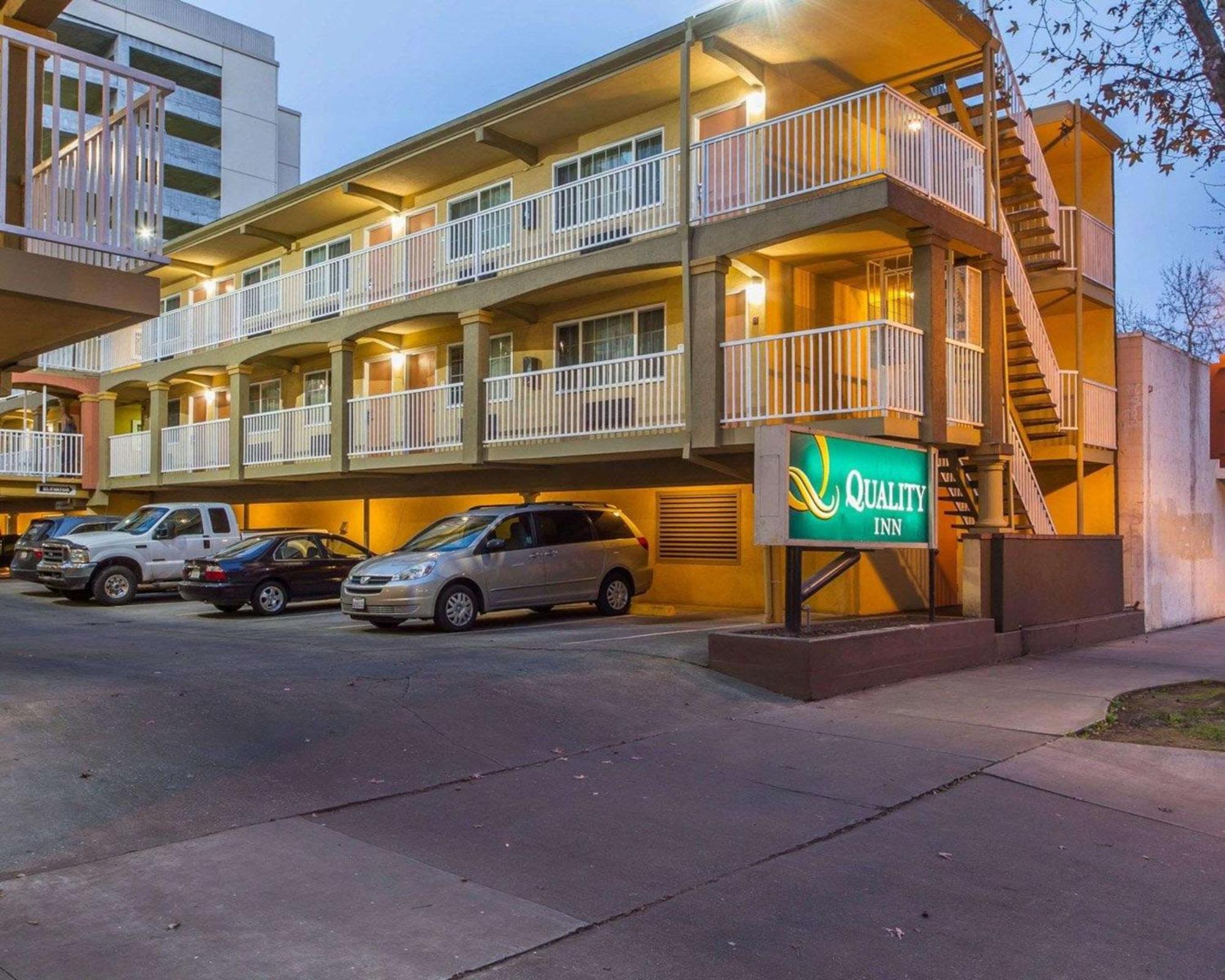 Quality Inn Sacramento Convention Center Bagian luar foto